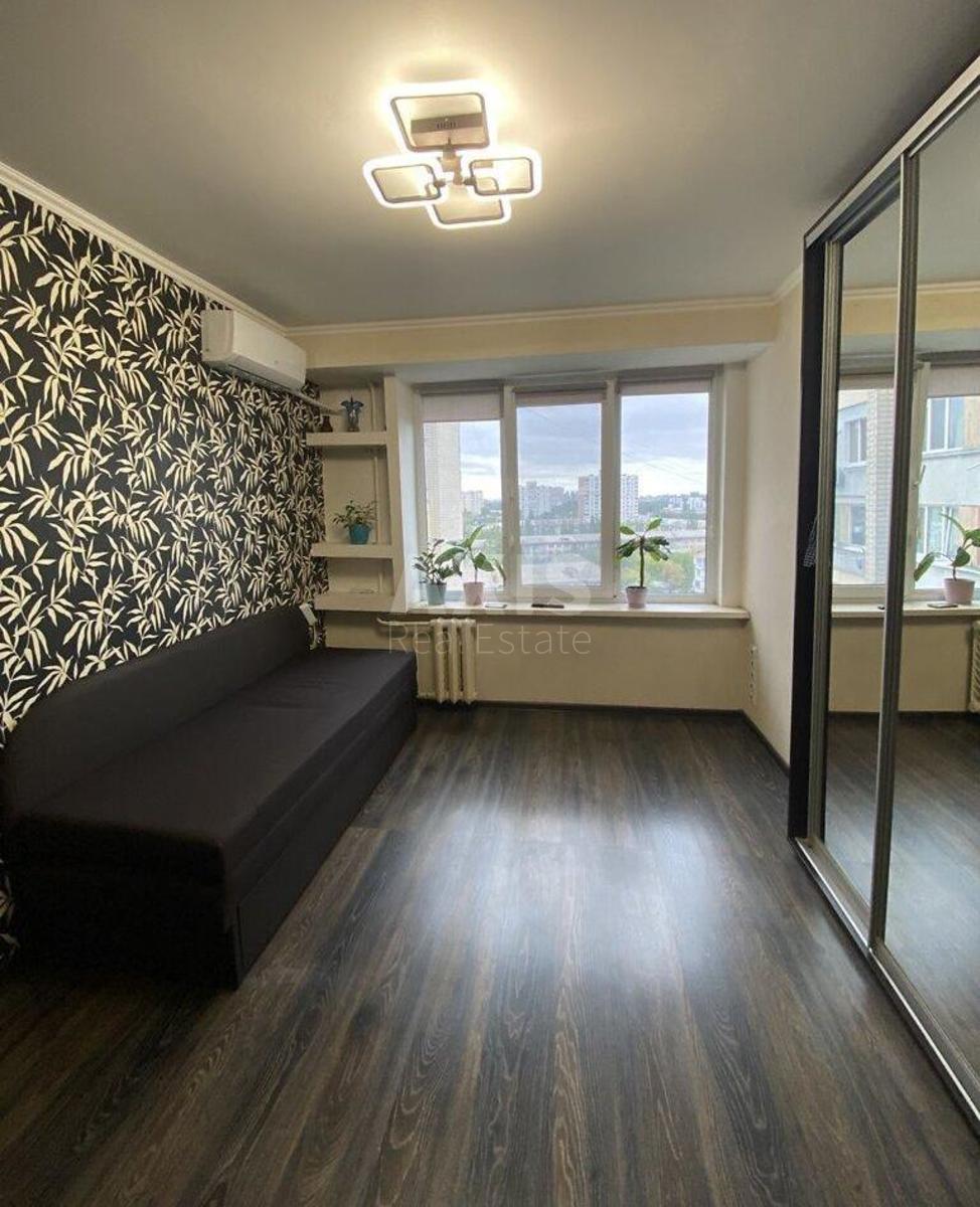 2k apartment vul. Myropil's'ka 15Б6