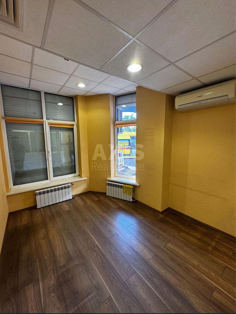 Trade object vul. Sikors'kogo Igorja Aviakonstruktora 4Б, 52m23