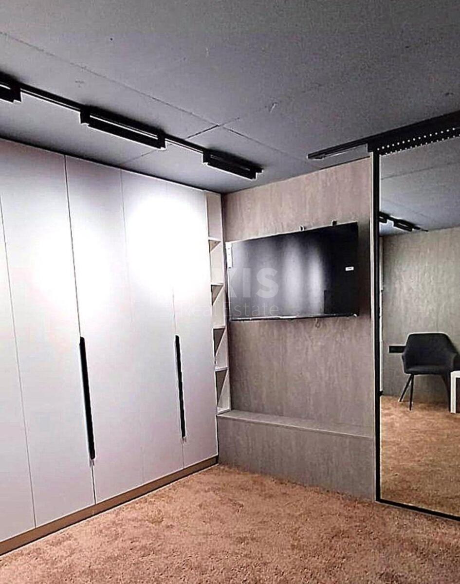 Office vul. Bul'varno-Kudrjavs'ka 17, 47m28