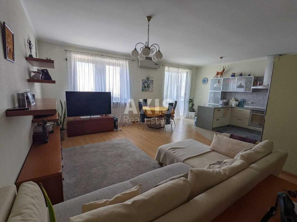 1k apartment bul. Verhovnoi' Rady 21А5