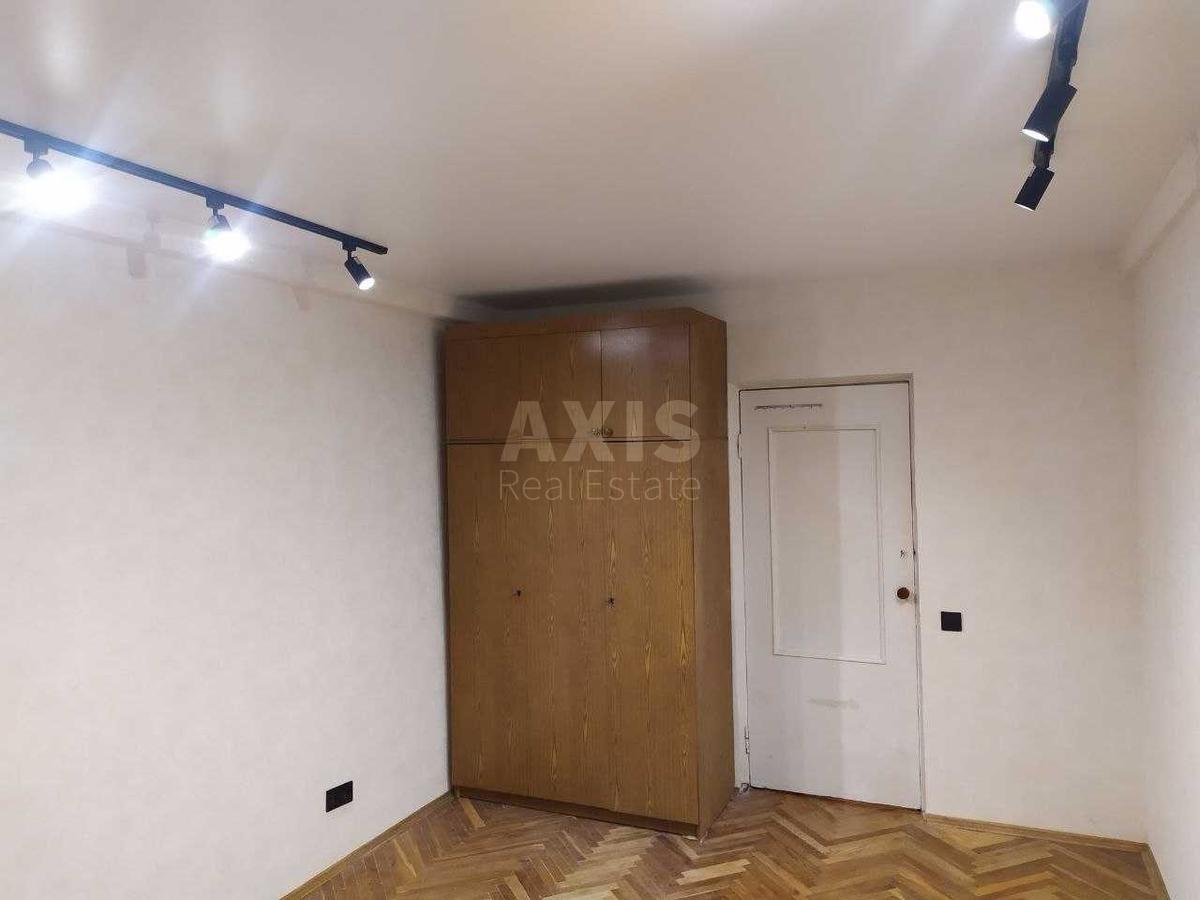 2к квартира бул. Перова 255