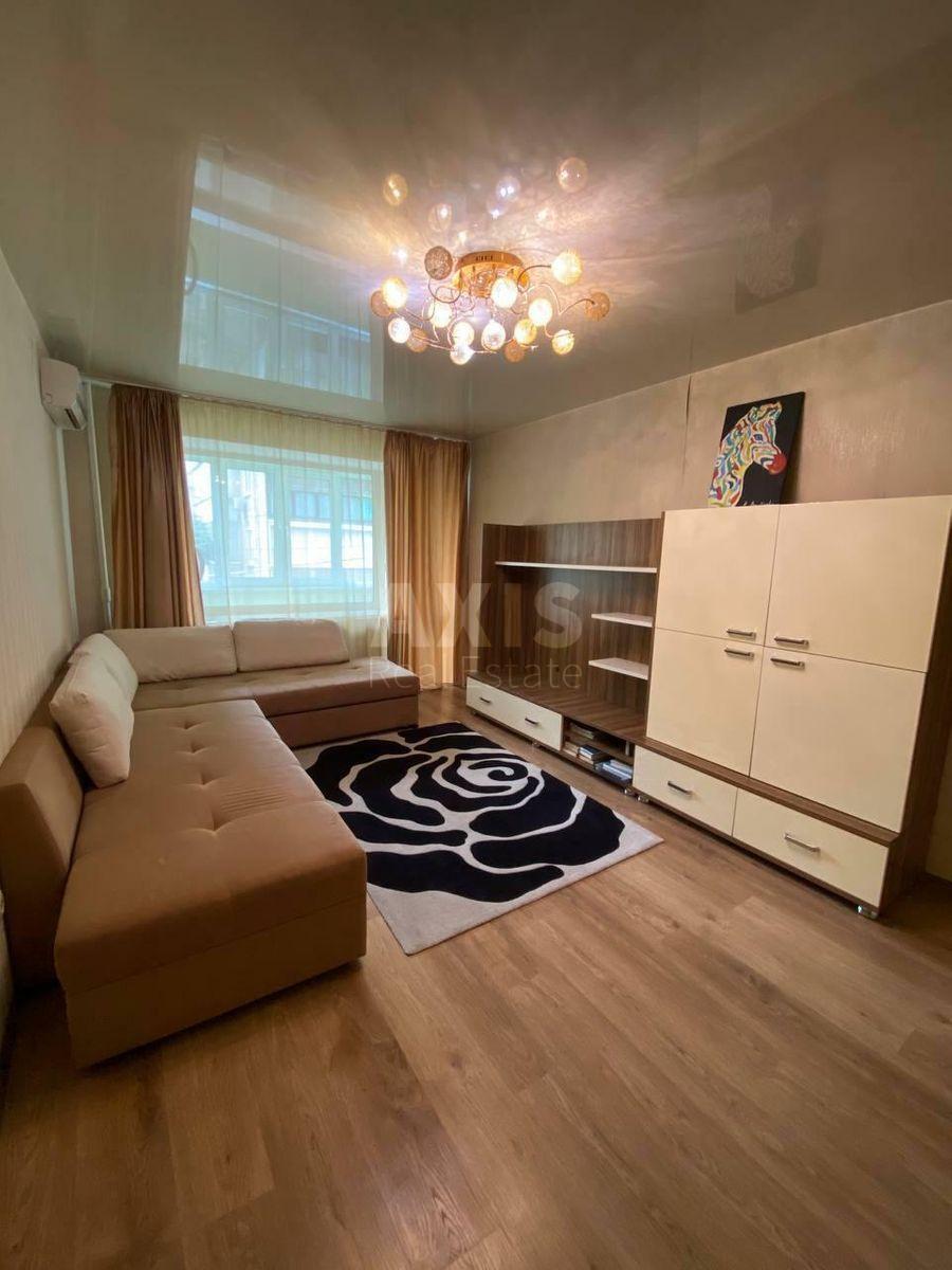 1k apartment vul. Hohlovyh Sim'i' 12