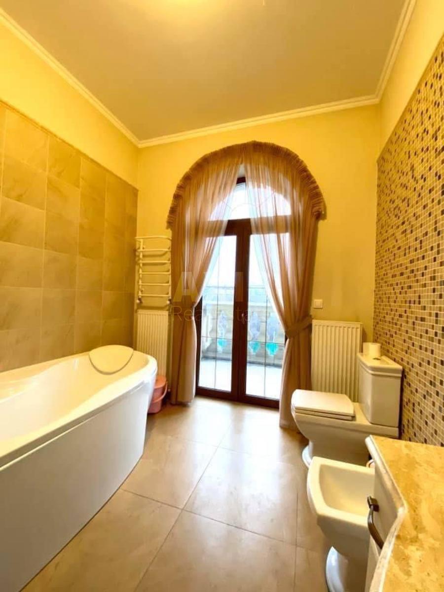 House vul. Lubens'ka, 500m2, Kyiv city8