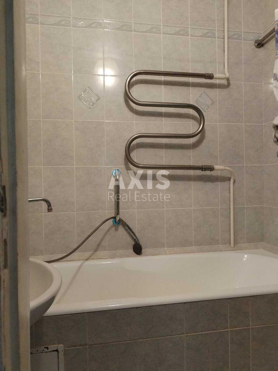 2k apartment vul. Chornovola V'jacheslava 105