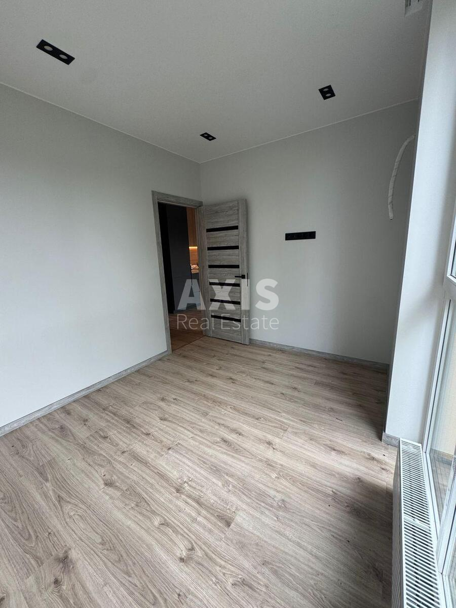 1k apartment vul. Radystiv 405