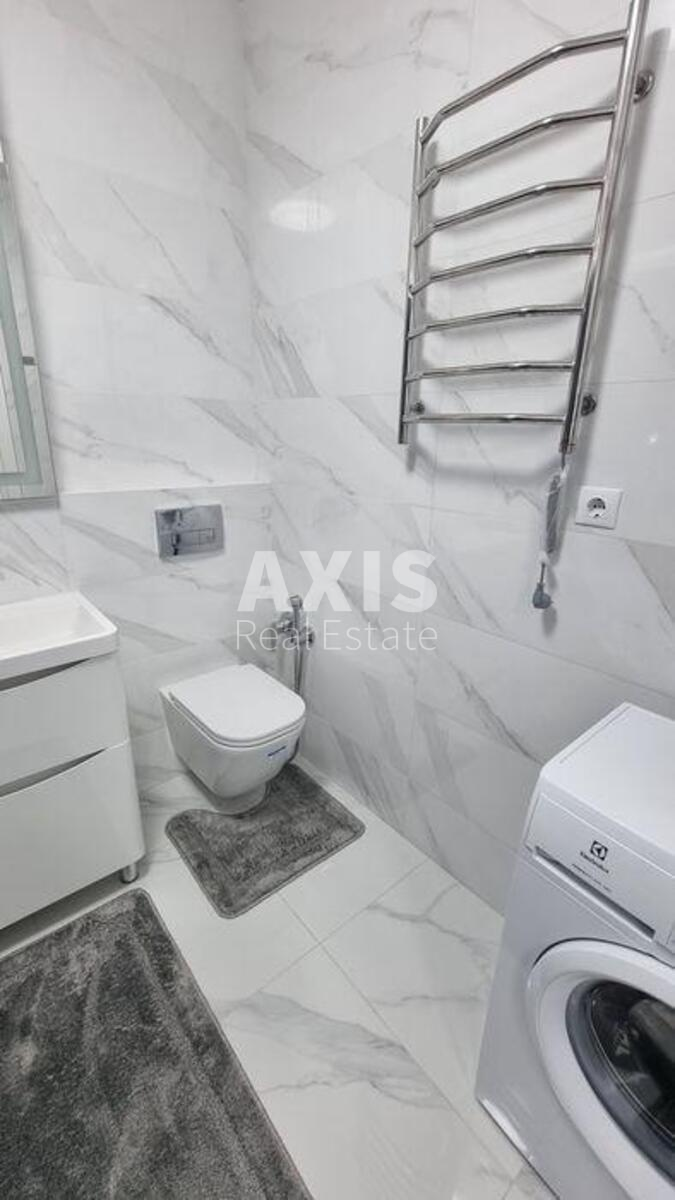 2k apartment vul. Glybochyc'ka 738