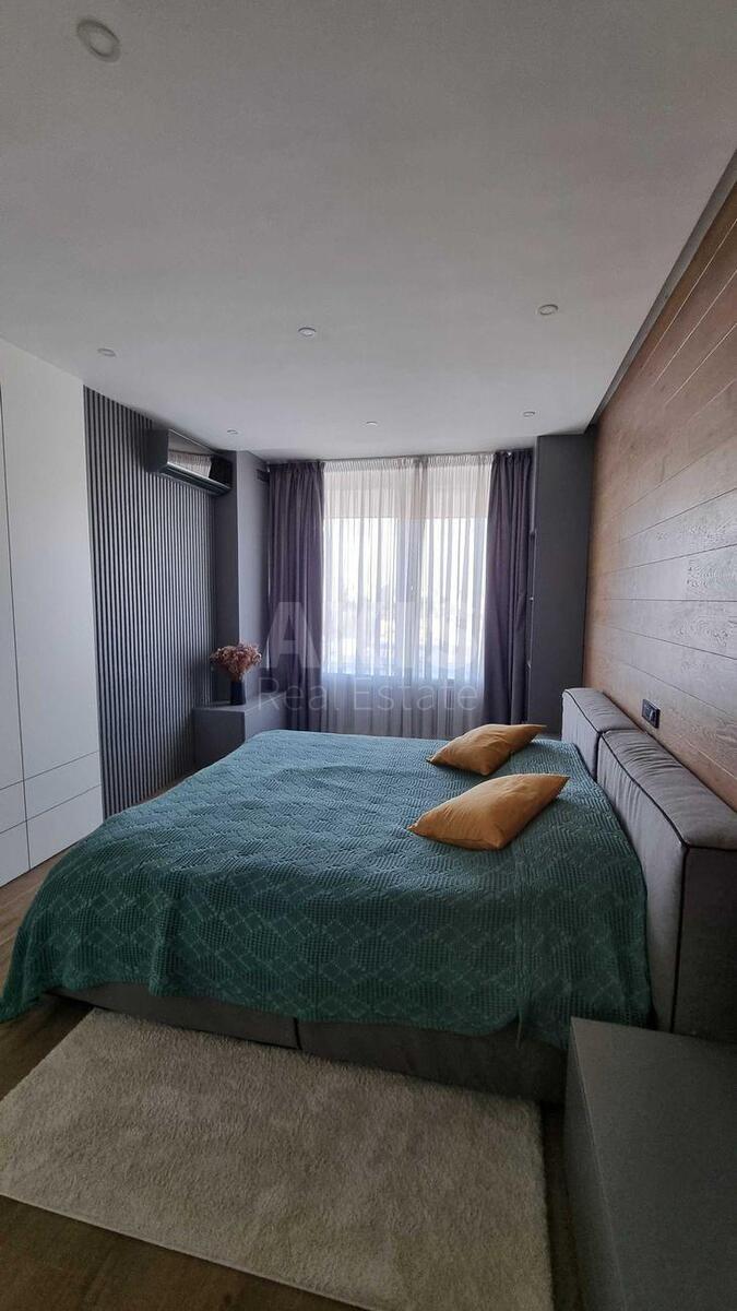 3k apartment vul. Bogatyrs'ka 6А3