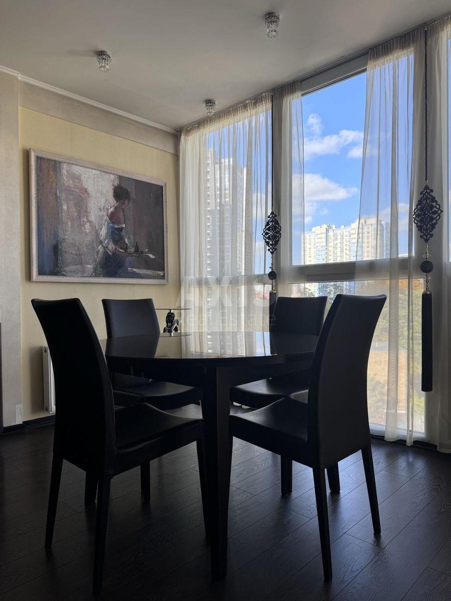 3k apartment pr-t Golosii'vs'kyj 583