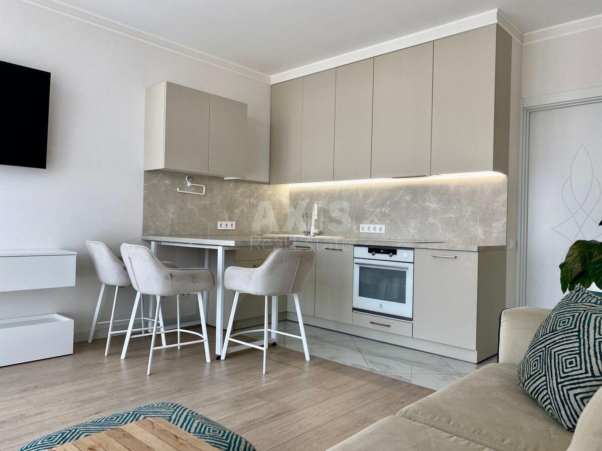 1k apartment vul. Glybochyc'ka 13