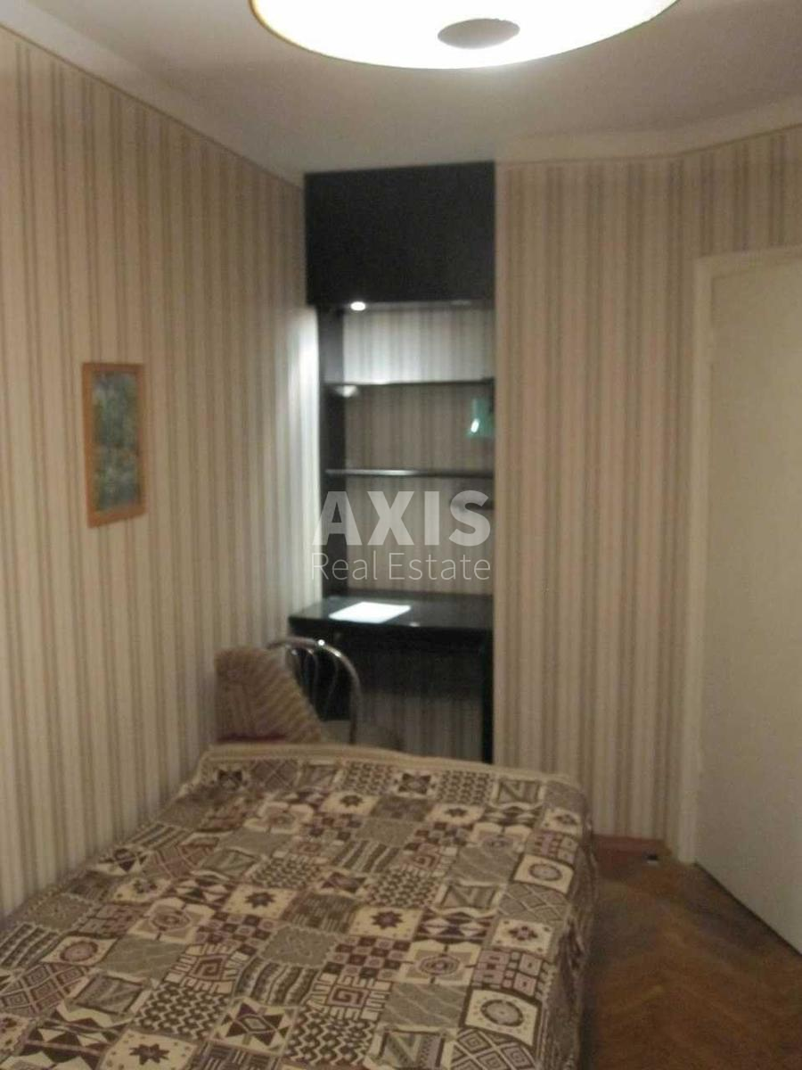 2k apartment vul. Zodchyh 303
