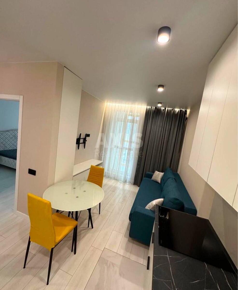1k apartment vul. Myhajla Maksymovycha 242