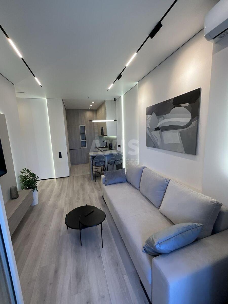 1k apartment pr-t Berestejskij 11Б615711