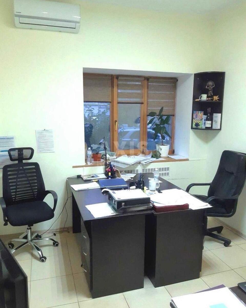 Office vul. Nemyrovycha-Danchenka 14/13, 153m2569812