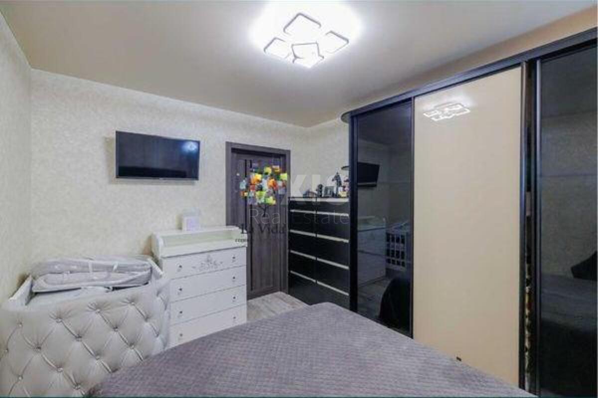 3k apartment vul. Mykil's'ko-Slobids'ka 6/2606545
