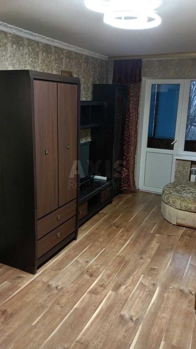 1k apartment vul. Chervonopil's'ka 160