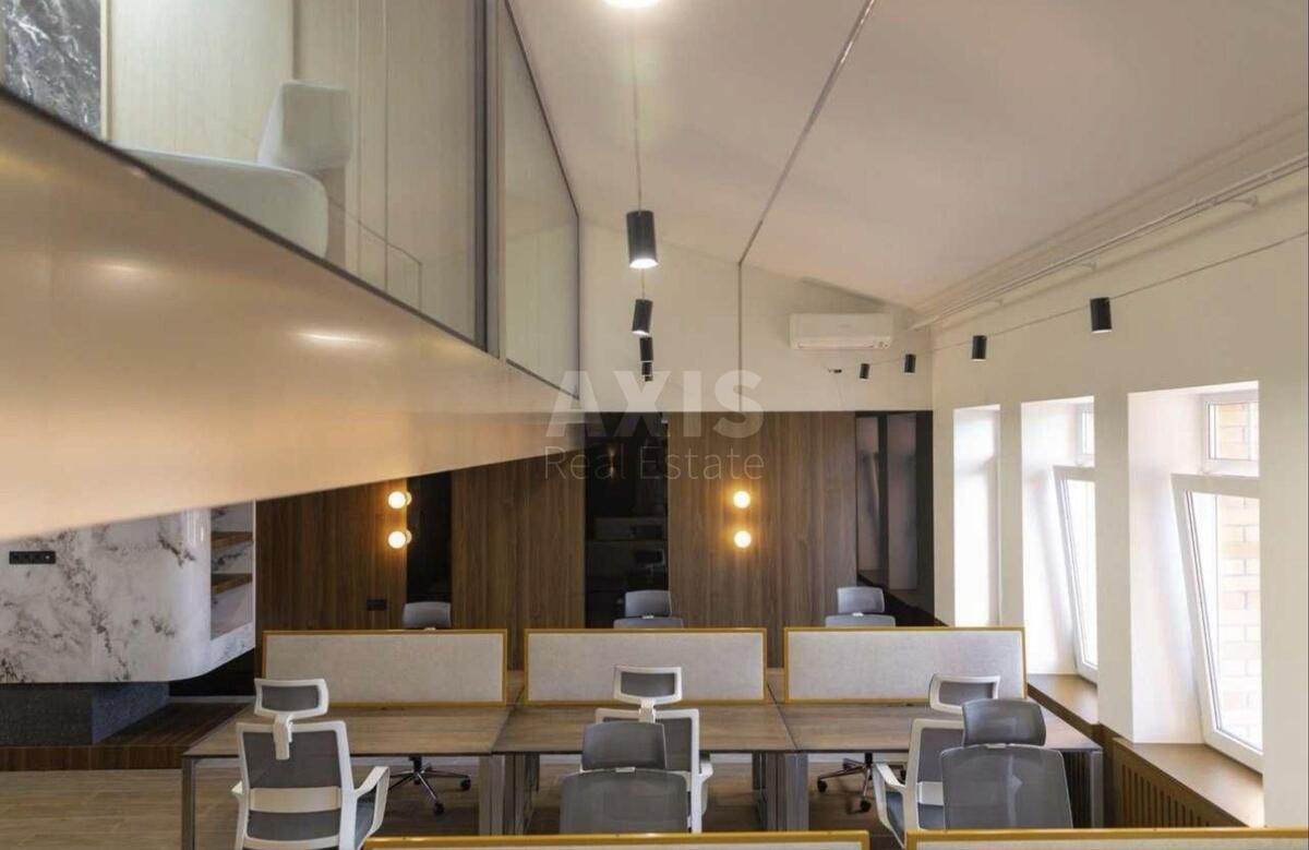 Office vul. Panasa Myrnogo 8, 170m22