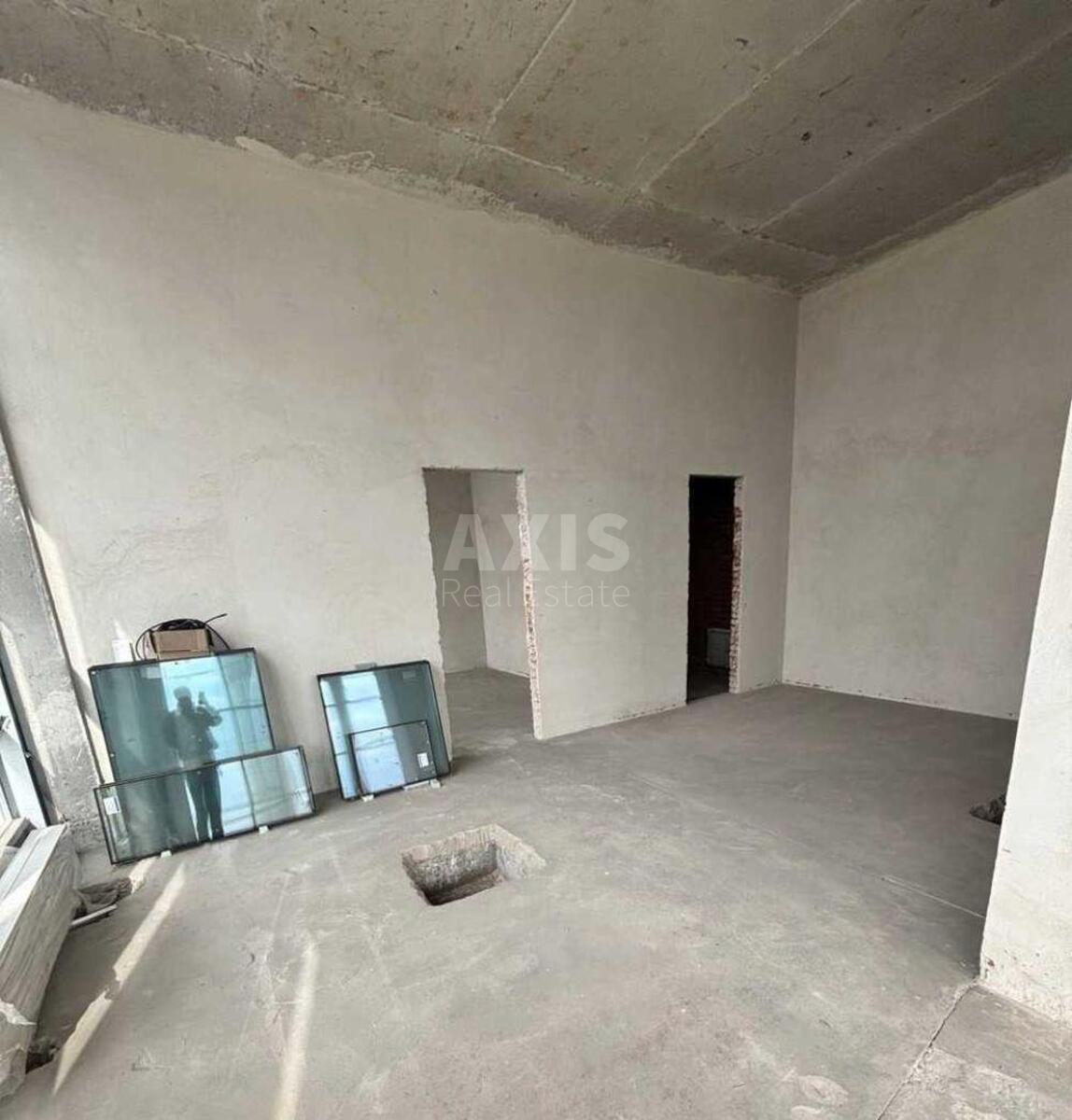 4k apartment vul. Dragomyrova Myhajla 186