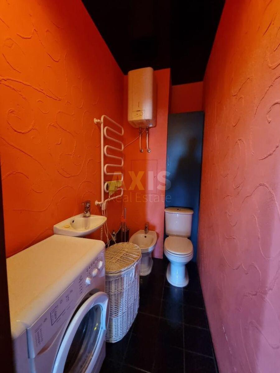 3k apartment vul. Ahmatovoi' Anny 13611809