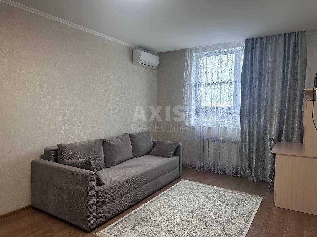 1k apartment pr-t Peremogy 90/13