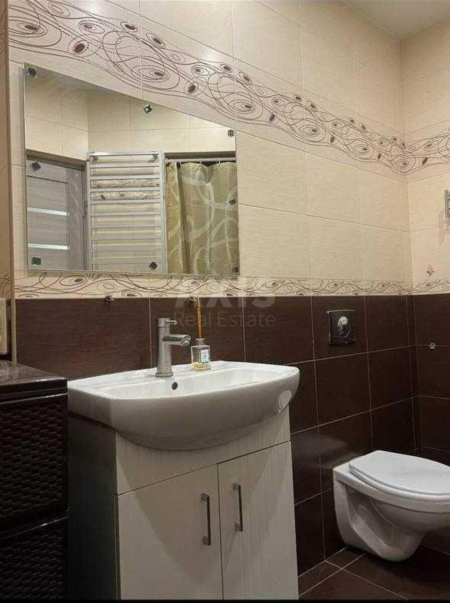 2k apartment vul. Shums'kogo Jurija 17