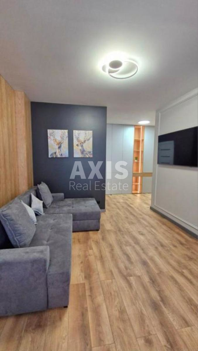 1k apartment vul. Jevgena Konoval'cja 44а6