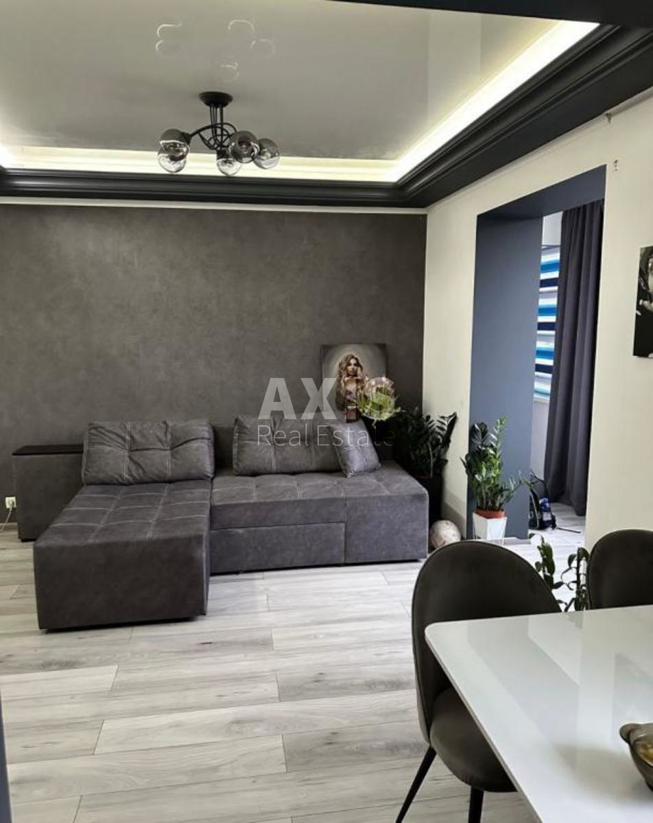 2k apartment vul. Bereznjakivs'ka 125