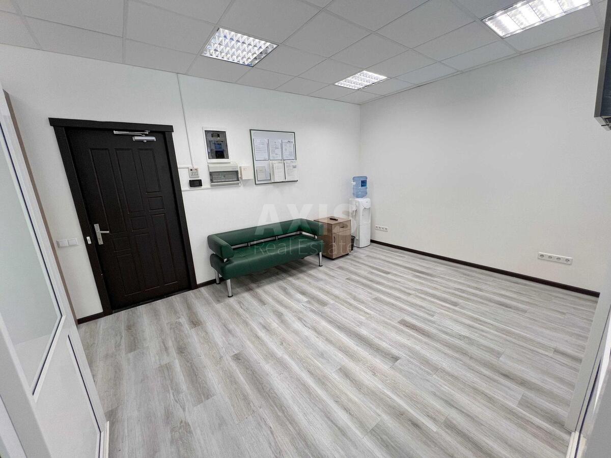 Office vul. Okipnoi' Rai'sy 4Б, 84m2572304