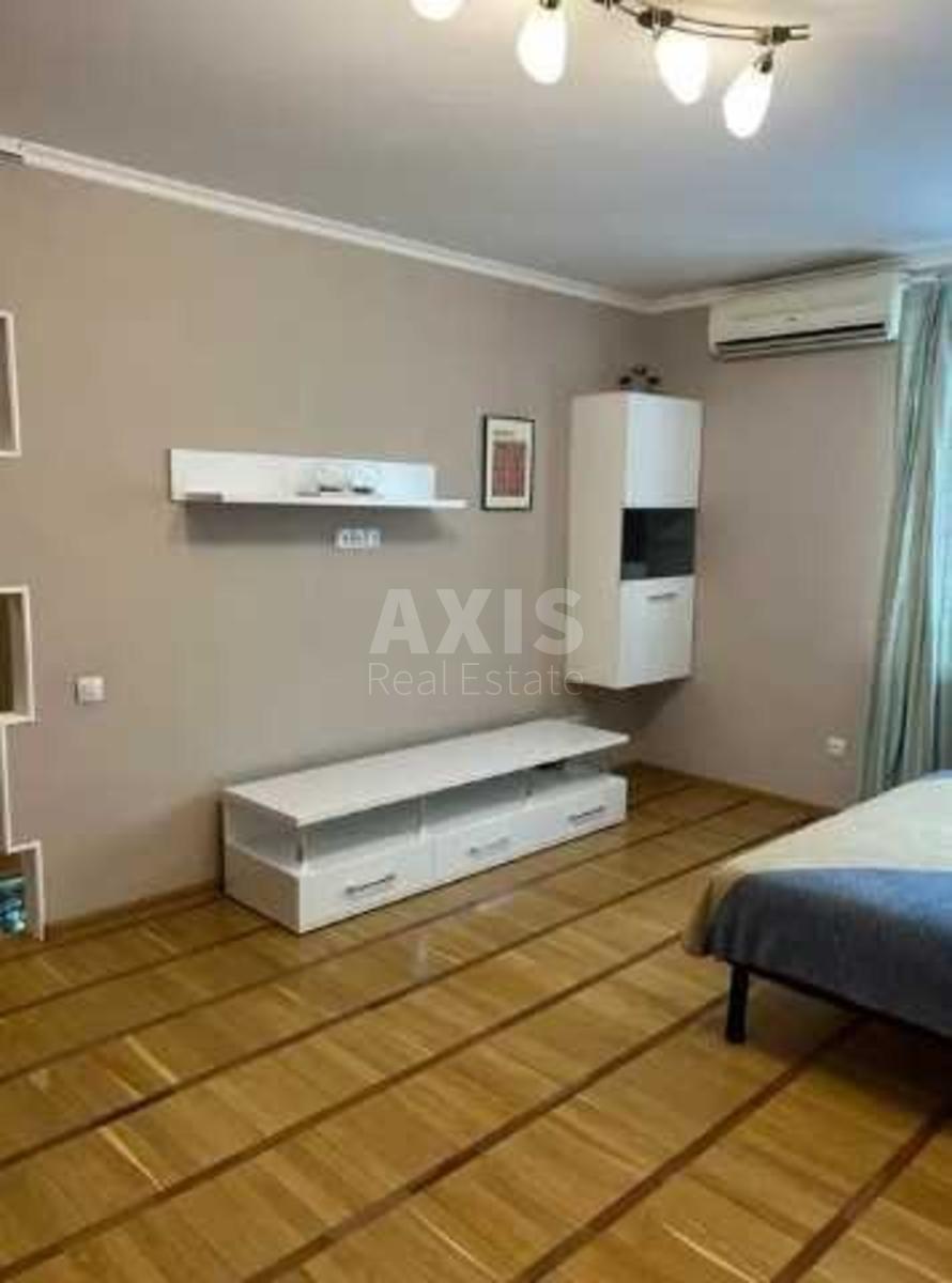 1k apartment vul. Ahmatovoi' Anny 71512