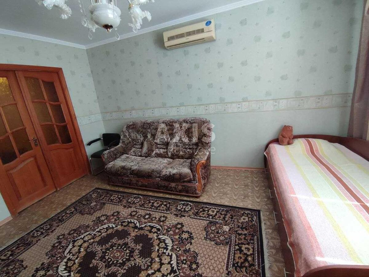 2к квартира ул. Ахматовой Анны 7/152