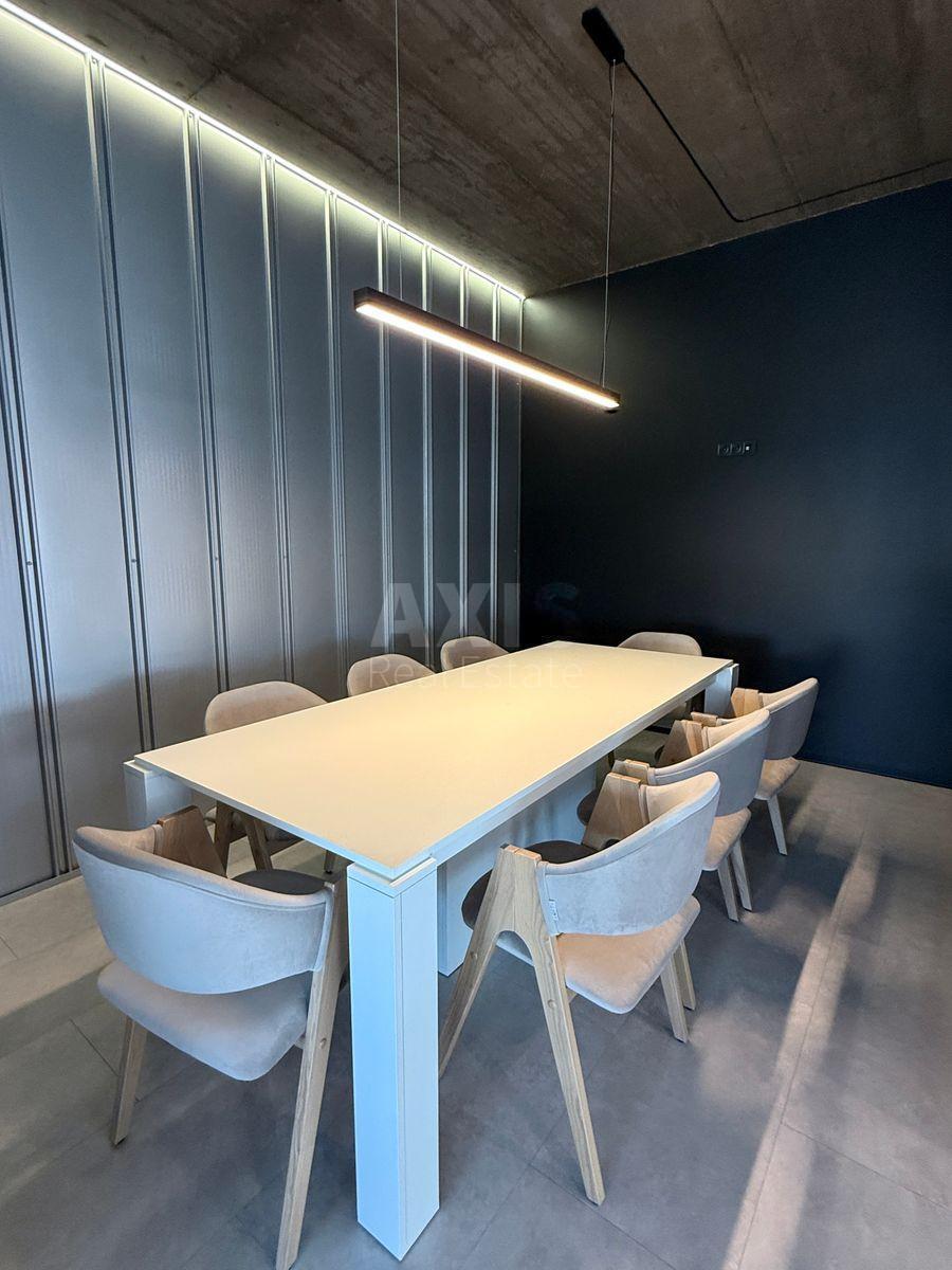 Office vul. Pan'kivs'ka 20/82, 140m29