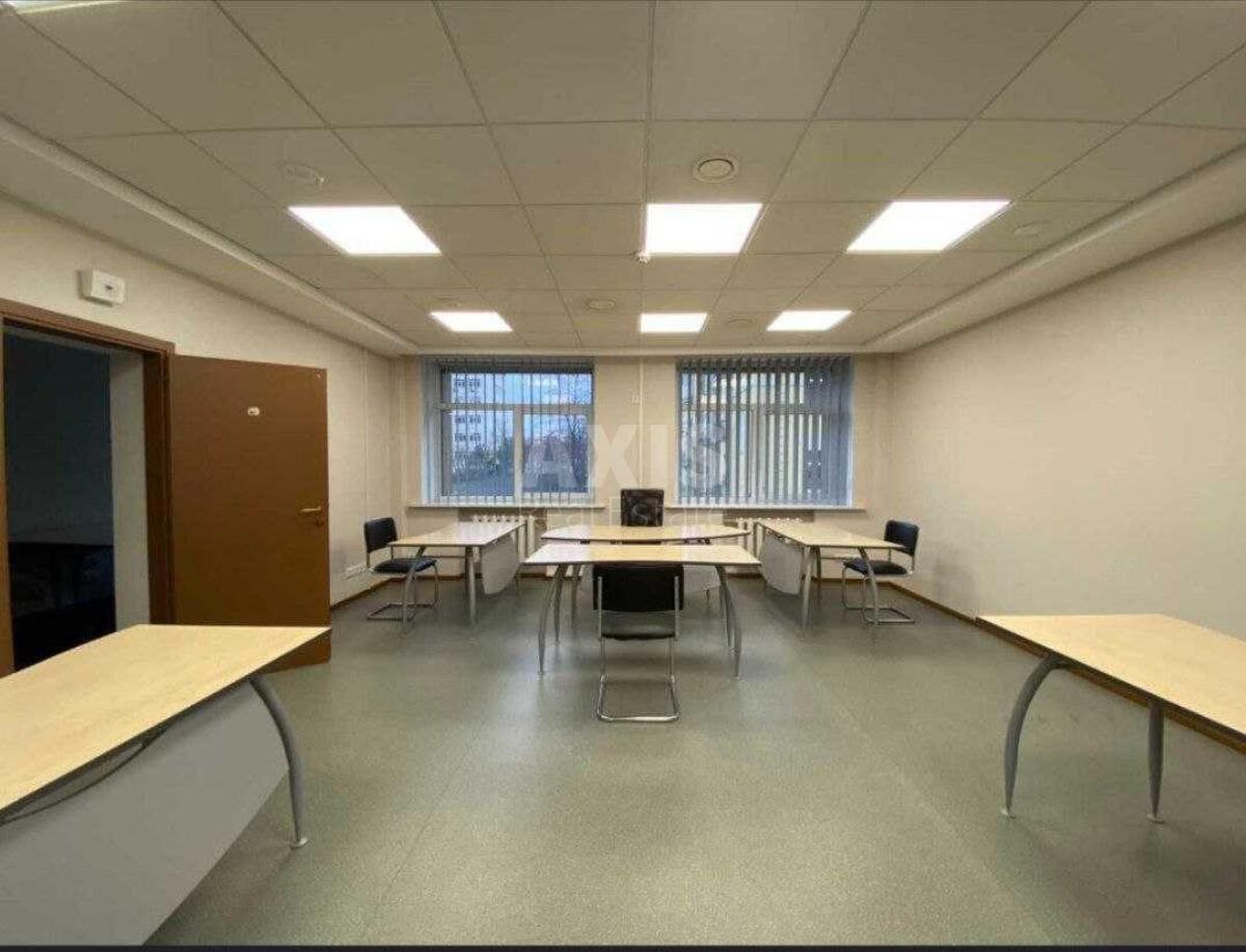 Офис ул. Деловая 5Б, 300м2