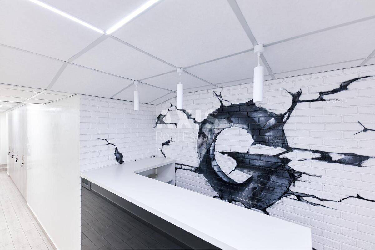 Office pr-t Lobanovs'kogo 4А, 300m2