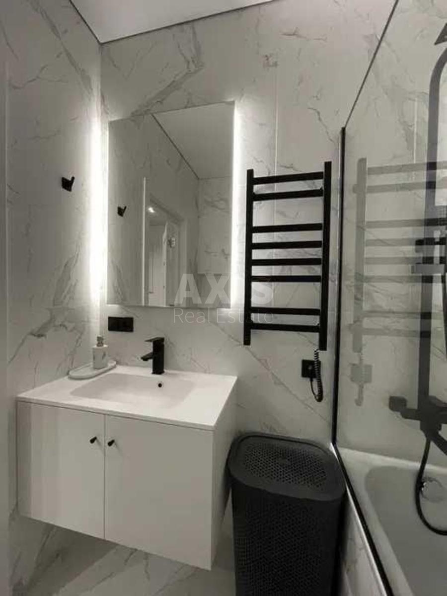 2k apartment vul. Antonovycha 1096