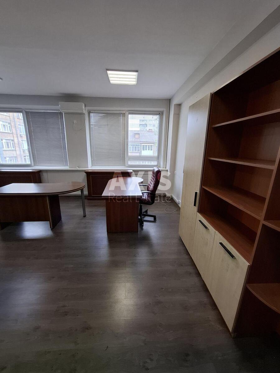 Office bul. Lesi Ukrai'nky 34, 62m253226