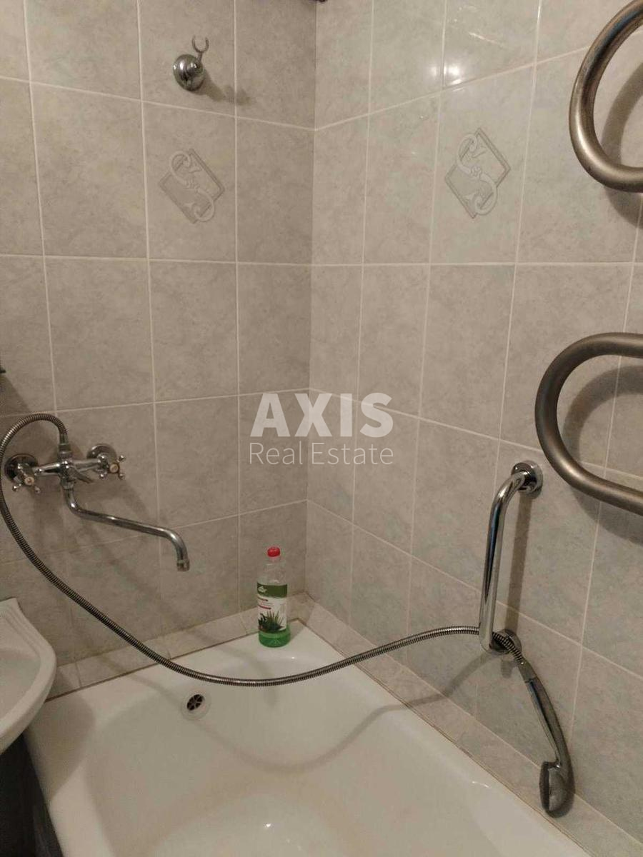 2k apartment vul. Chornovola V'jacheslava 106
