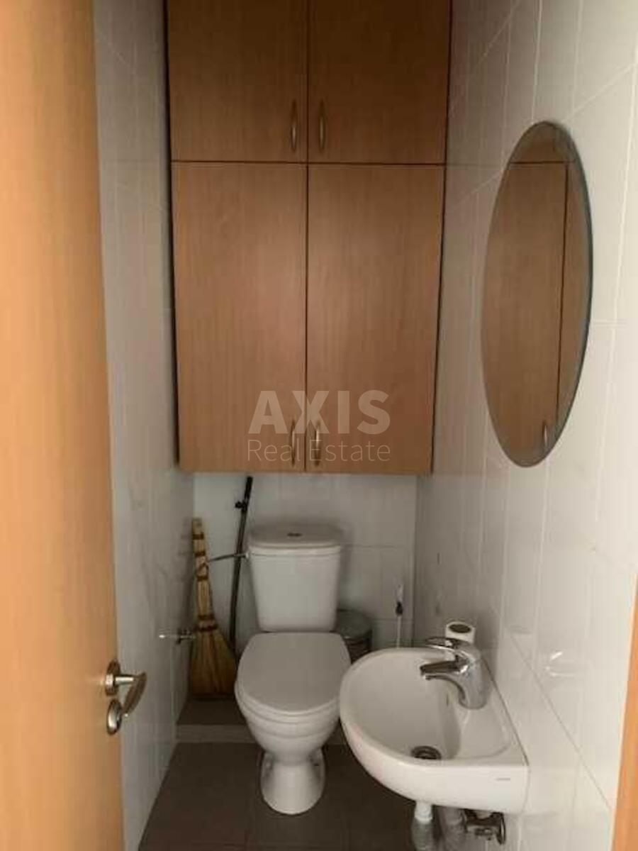 Office vul. Zhyljans'ka 59, 65m210