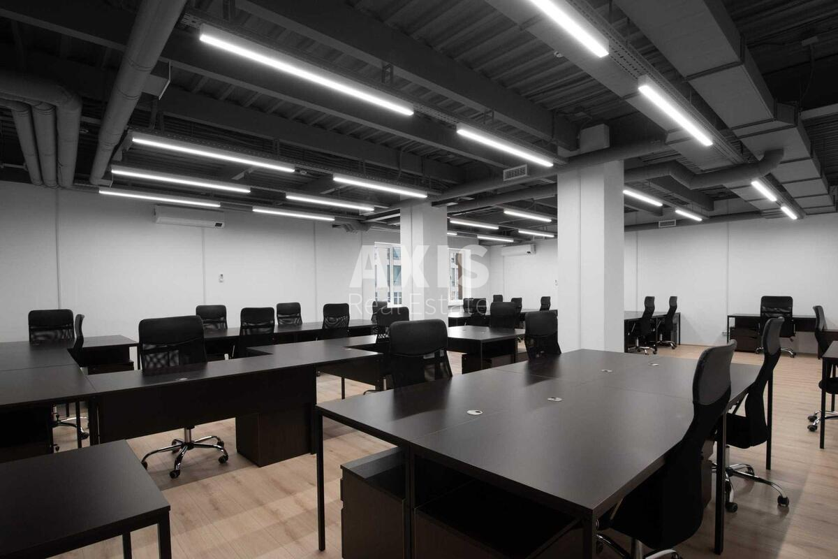 Office vul. Rustaveli Shota 11, 156m21