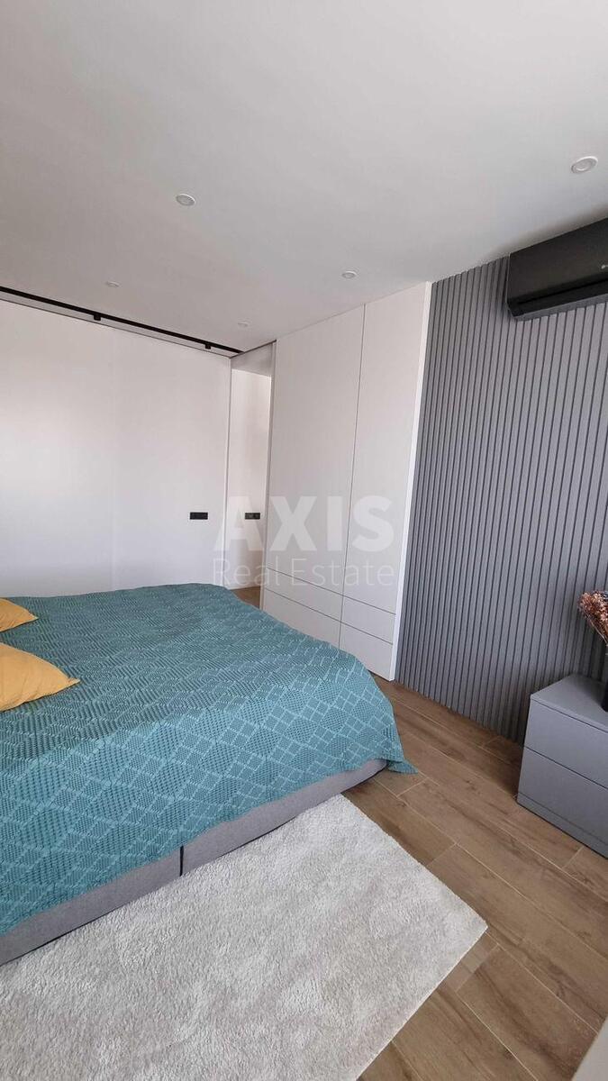 3k apartment vul. Bogatyrs'ka 6А4