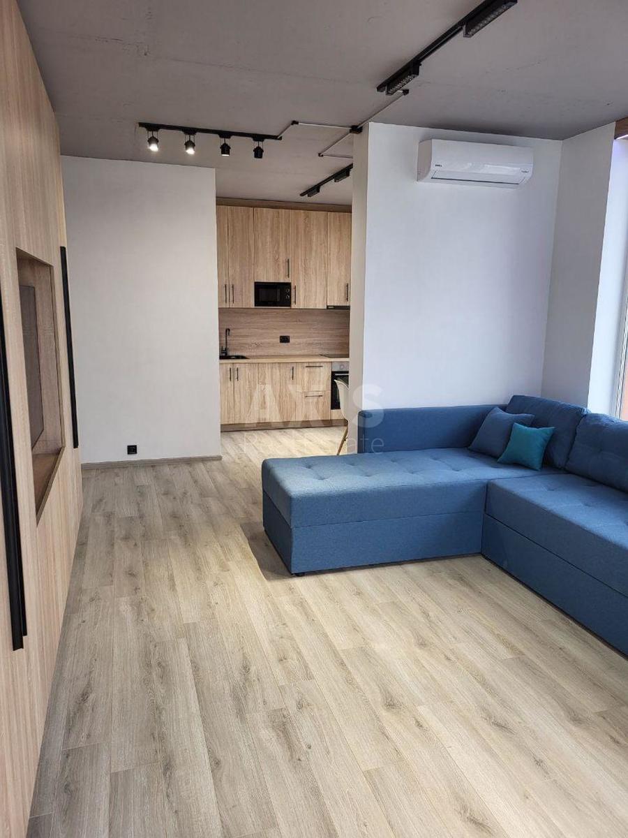 1k apartment vul. Central'na 19