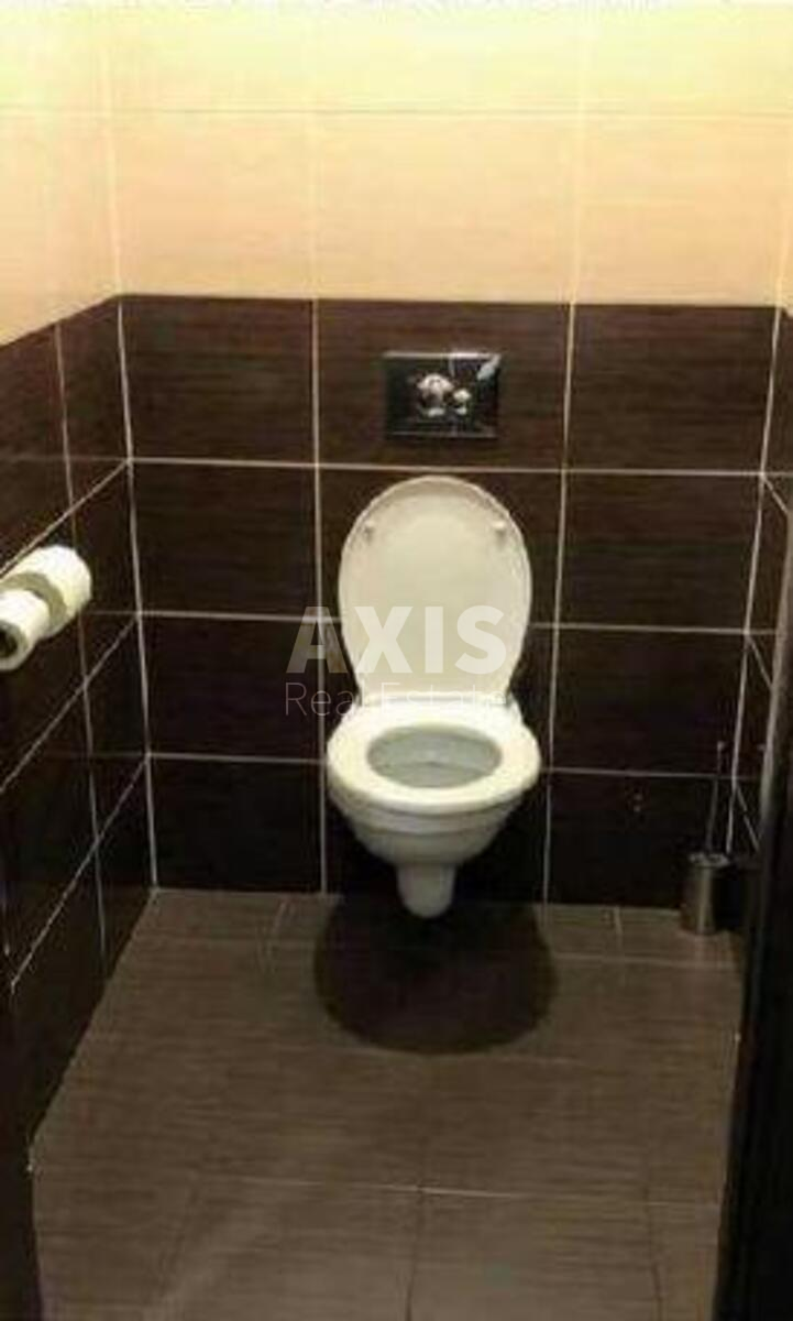 Office vul. Verhnij Val 10, 217m22