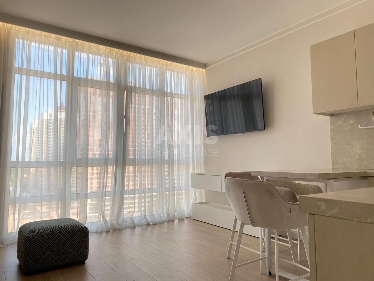1k apartment vul. Glybochyc'ka 130
