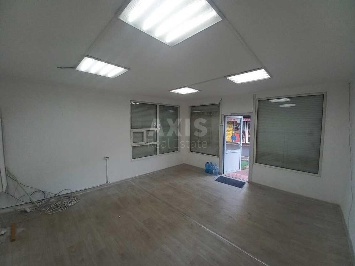 Trade object vul. Dragomanova 9, 21m2613271