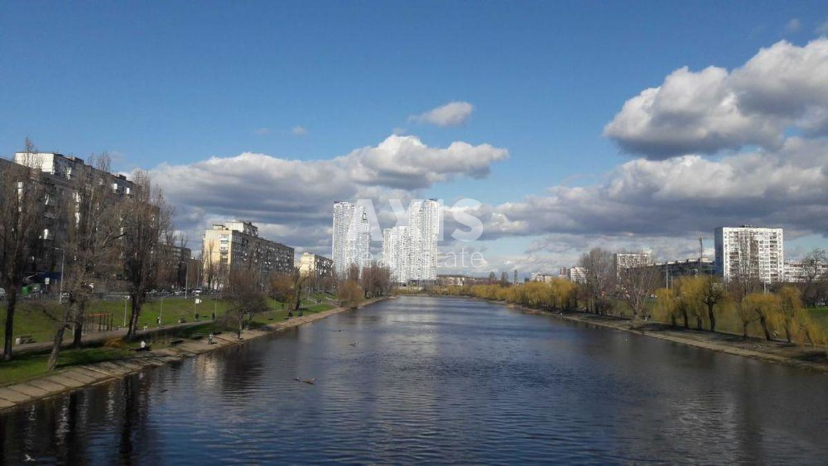 2к квартира бул. Русановский 5
