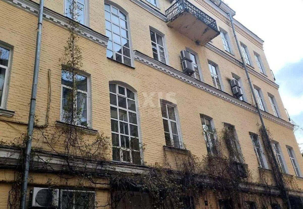 Office vul. Franka Ivana 33/34, 90m260695