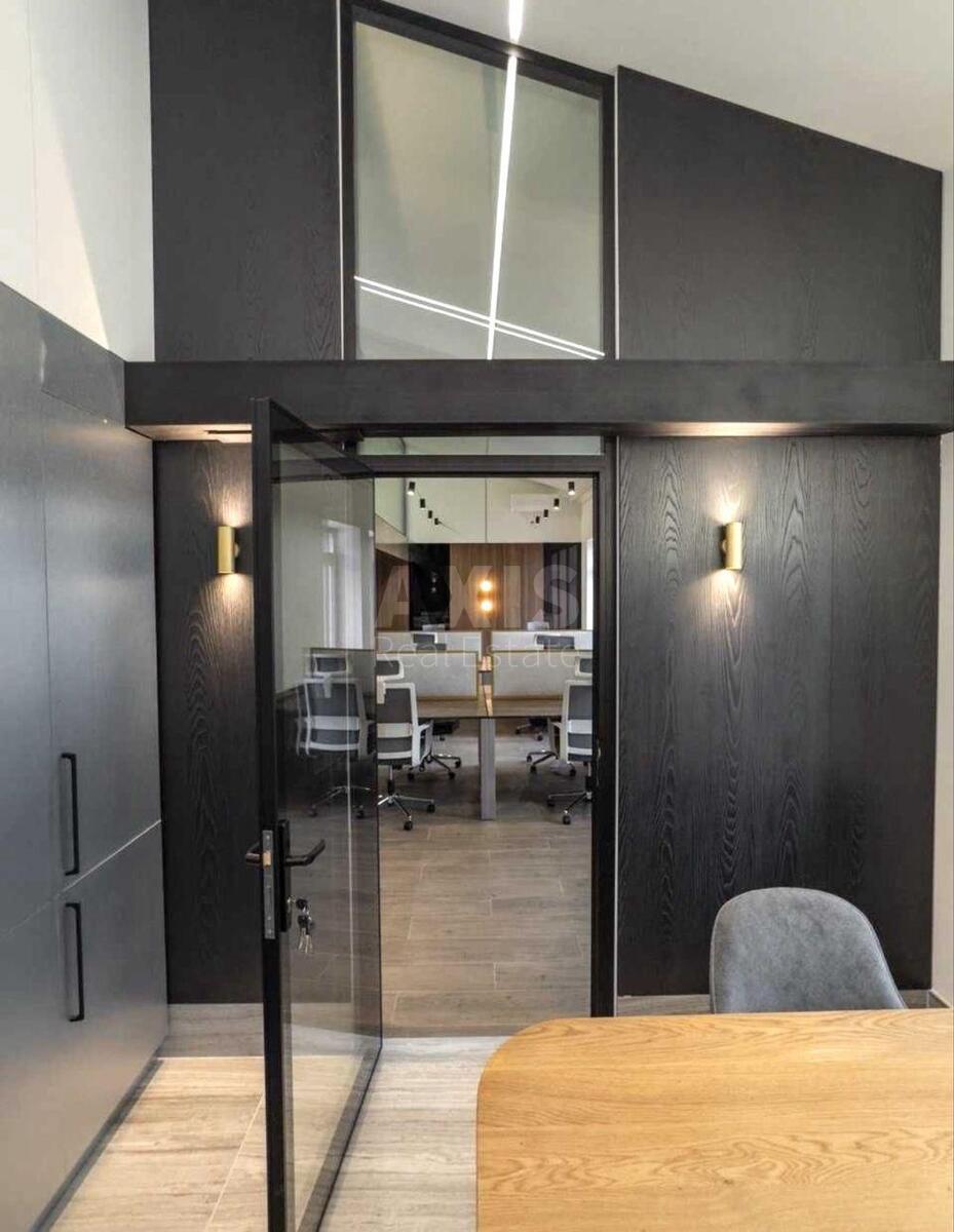 Office vul. Panasa Myrnogo 8, 170m23
