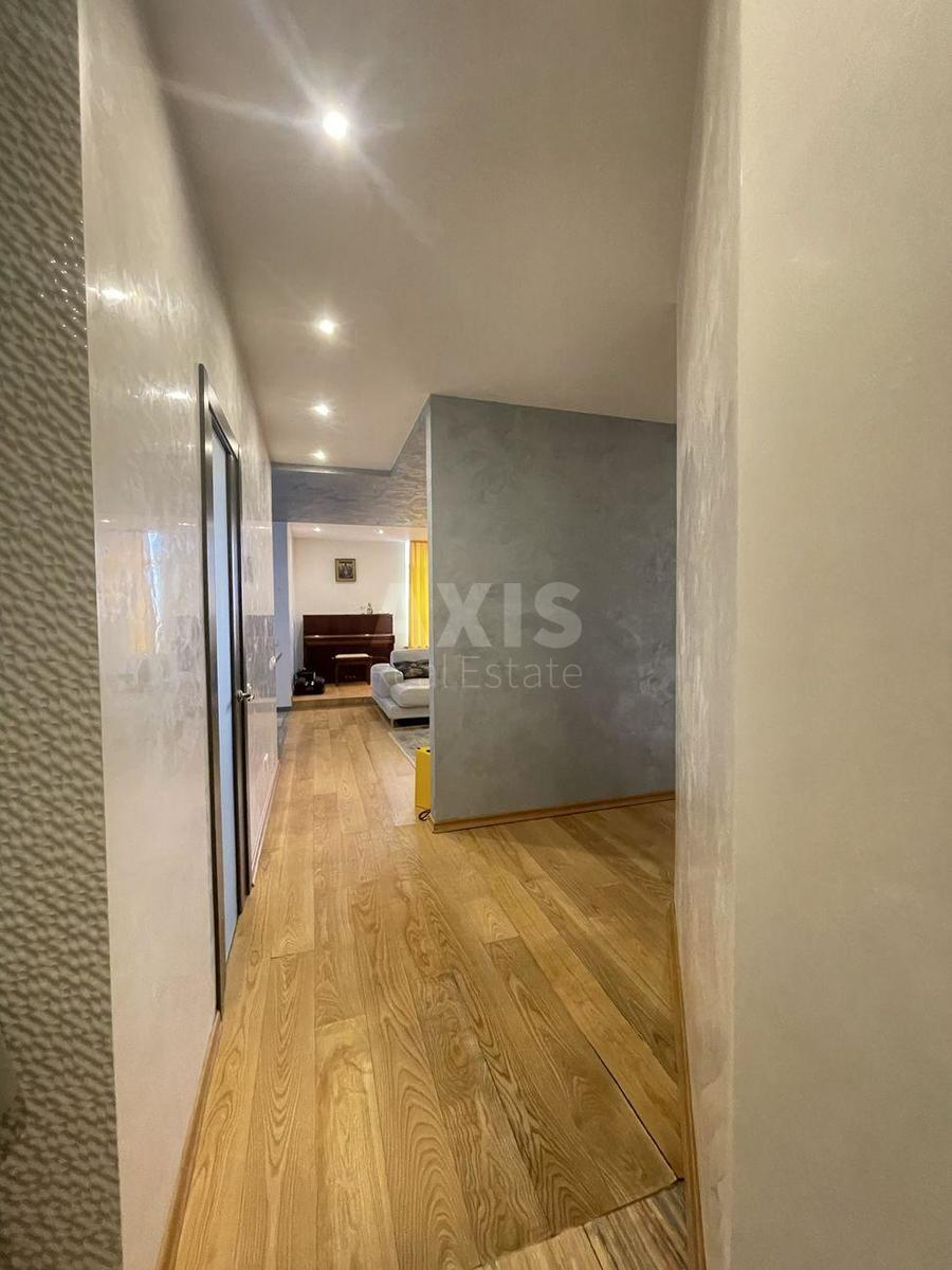 1k apartment pr-t Lobanovs'kogo 47