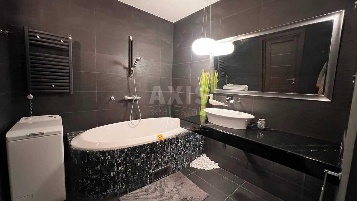 1к квартира ул. Ушакова Николая 1В610949