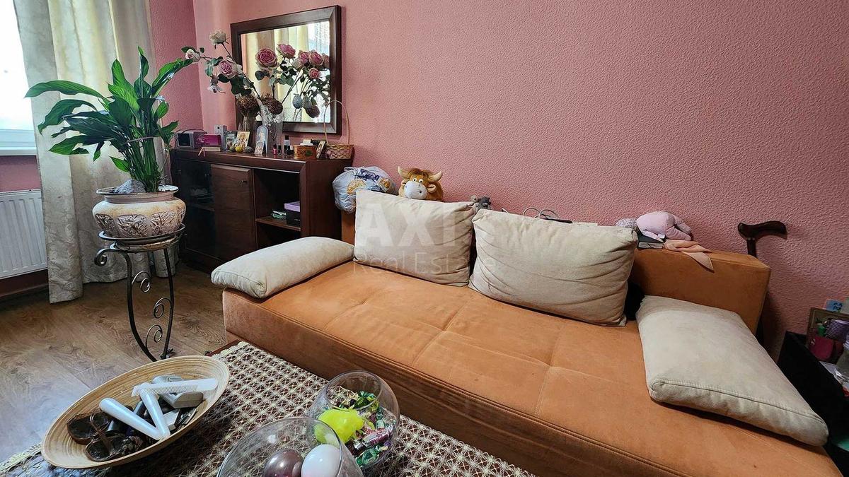 1k apartment vul. Sim'i' Kul'zhenkiv 331