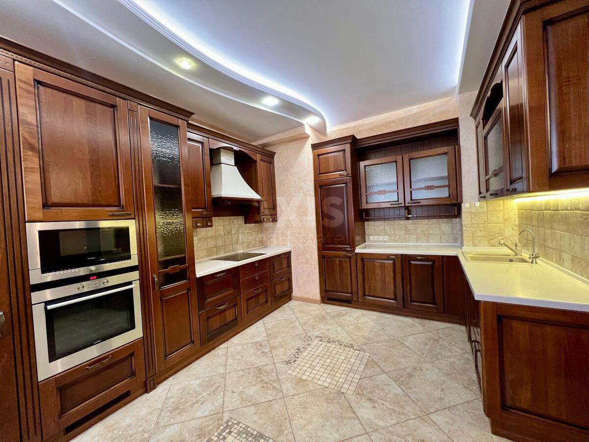 3k apartment bul. Lesi Ukrai'nky 7А
