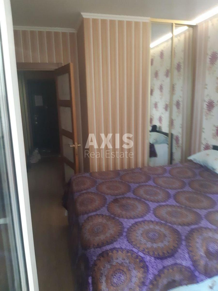 2k apartment vul. Krakivs'ka 13А4